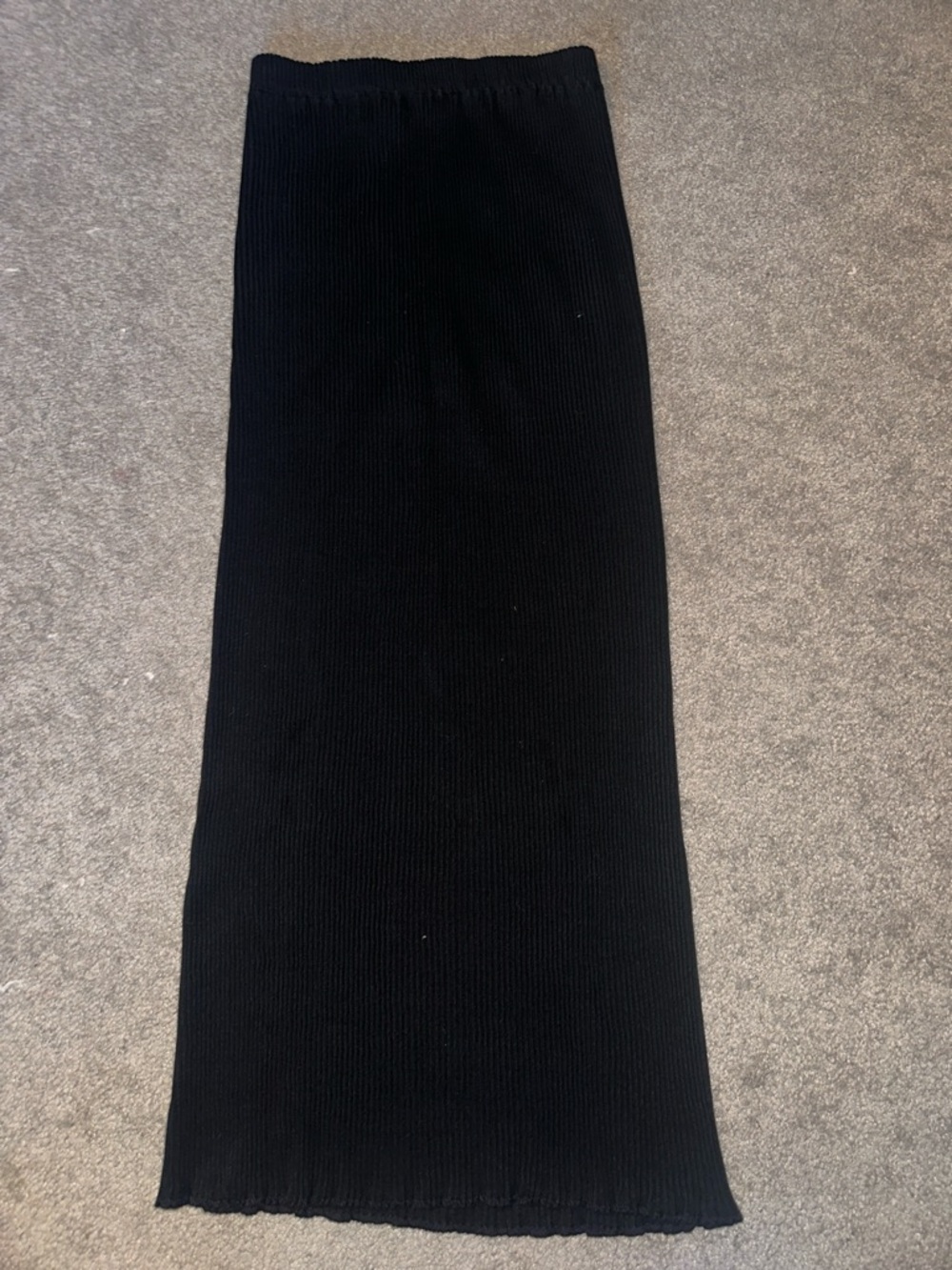 Black Ribbed Knit Maxi Skirt with Elastic Waist